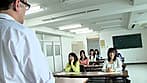 変態試験官 可愛い女性が尿意に耐える姿を見るのが好きで堪らないんです･･･ サンプル画像 6