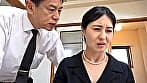 熟妻卑猥ドラマ 夫の葬儀の後、義兄に陰部をいじくられた妻 息子の同級生の巨根で失禁絶叫する母親 サンプル画像 1