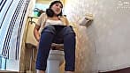 実録！！熟女のトイレ事情 リアル盗撮 240人8時間 サンプル画像 6