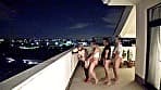 究極乳111cm美少女レイヤー19歳【全員唾液ガブ飲みDキス＆オシッコ噴射連続イラマ喉奥パイズリ挿入エンドレスSEX】超敏感エビ反りアクメ絶頂止まらぬ本物ドM限界試す体液漬けネバドロ5Pパイズリ狭射大乱交豪華2本立て234分スペシャル サンプル画像 9