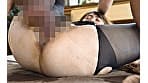 自宅でエステ始めた巨乳熟人妻。近所の若い旦那さんが来てマッサージしてたら勃起が全然収まらず、発情して本番まで許してしまい、お漏らししちゃうほど興奮しちゃった、結香さん サンプル画像 19
