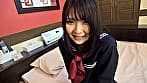大量放尿色白女学生 サンプル画像 1