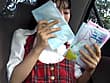 渋滞！！携帯用トイレで排泄する女達！！2 サンプル画像 10