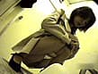 ［個人撮影］○○県○○市 大型ショッピングモール女子便所で盗撮に成功！高性能カメラでくっきり丸見え！ サンプル画像 14