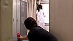 普段男を蔑んでいる高飛車女医とナースにこっそり利尿剤を飲ませたら、我慢出来ずにあり得ない場所でまさかのお漏らし！ サンプル画像 14