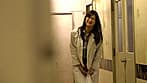 普段男を蔑んでいる高飛車女医とナースにこっそり利尿剤を飲ませたら、我慢出来ずにあり得ない場所でまさかのお漏らし！ サンプル画像 15