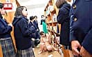 図書館で声も出せず糸引くほど愛液が溢れ出す敏感娘 生徒の前で全裸にされた女教師 サンプル画像 20