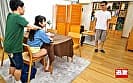 だと思っていた甥っ子に抱きつき耳舐めされ発情お漏らししてしまう巨乳叔母 スレンダー美脚妻 サンプル画像 7