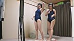 春原未来x乃木蛍 姉御の個撮 神レズ 女が自らカメラを持ち可愛い女子の水着姿をじっとり撮影！親父の個撮ゆずりのハミ毛、ジョリワキ等のフェチ接写はもちろん女に撮られる恥ずかしい放尿やローション密着やレズSEXを完全着衣で楽しむレズハメ撮りAV サンプル画像 7