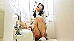女子トイレ覗き迫力の放尿と生々しいオナニー　＃2 サンプル画像 19