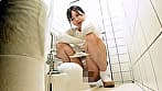女子トイレ覗き迫力の放尿と生々しいオナニー　＃8 サンプル画像 10