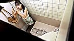 公衆トイレで発情する女 放尿オナニー覗き撮り vol.7 サンプル画像 10