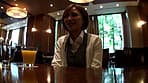 働くオンナ斬り 66 AVで自宅でお漏らしさせられる美人OL サンプル画像 1