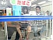 絶対に感じてはいけないコンビニ 限界ギリギリ！素人お嬢さんが満員のコンビニエンスストアでアエギ声を出したらアウト！！の羞恥ミッションに挑戦 サンプル画像 7