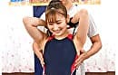 素人バラエティ 夏休み合宿中の水泳部巨乳女子大生 競泳水着を脱がせて背後からノンストップ乳首責め 敏感なおっぱいの先っちょをしつこく攻められ腰をクネらせて人生初のビーチク失禁イキ潮！！発情オマコを激ピスされたら中出しもすんなりOKしちゃう！？ サンプル画像 2