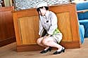羞恥！美少女完全淫乱♀化ビッグバンローター 電圧85倍！電マ以上に強力な振動で容赦無く野外失禁させる爆弾ローターをキツマンにぬっぷり挿入され、アルバイトするファミレス・居酒屋娘 サンプル画像 2