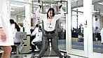 「100,000回転の電マを当て続けたらどうなるか？」をSOD女子社員が真面目に検証してみた結果 パンツスーツの裾まで染みるほど漏らして漏らして 5人合計48回イキ SOD性科学ラボ レポート 2 サンプル画像 5