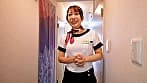 おしっこのませ聖水エステぶっかけ小便オイルで包み込み授尿クンニSEXで体の中まで癒してくれる爆尿デカ尻セラピストさん ～みづき編～ サンプル画像 1
