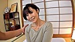 ショートヘアーの清楚系素人五十路熟女がお漏らし潮吹きイキ過ぎ絶頂SEX！ サンプル画像 1