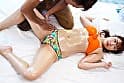みどり（21）女子大生 マジックミラー号 常夏の海！水着娘を彼氏の前で寝取って真正中出し2連発！ サンプル画像 4