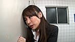 授業をサボる僕がいる男子トイレの個室ドアを猛ノックする美人教師！「やばい！」と息をひそめる僕に聴こえて来たのはいつも気の強い美人教師の「もう無理、漏れちゃう･･･」という弱弱しい声。しぶしぶドアを開けるも間に合わずお漏らししてしまう先生･･･。「お願いだから誰にも言わないで･･･」と懇願するソソる姿に僕の変態心に火が点いた！「じゃあ僕のチ○ポをしゃぶってください、AVみたいに性の授業をお願いします！」と脅したつもりが、今度は先生の変態心に火が点いちゃってフェラチオどころか騎乗位でたっぷり精子を絞り取られちゃいました！！ サンプル画像 1