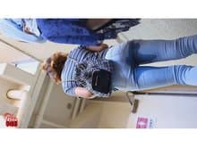 トイレ前行列中 おしっこ漏らし女! 2 サンプル画像 3