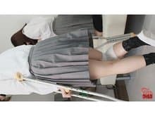 保健室のおしっこ漏らし女学生！ サンプル画像 3