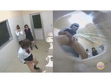 男子便所悪ノリ女子校生立ち小便 サンプル画像 3