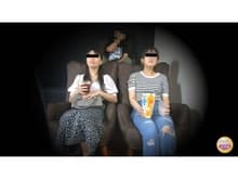 映画鑑賞後のダッシュ行列ラッシュおしっこ2 サンプル画像 5