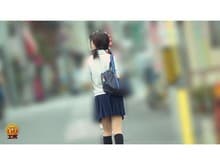 盗撮 街行く人にバレた!見られた!!恥ずかしい…路地裏おしっこ漏らし女子校生 サンプル画像 4