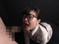 メガネっ子のフェラチオ！口の中におしっこぶちまけ。 サンプル画像 3