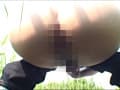 瀑尿 ムキ出し女尻野小便 サンプル画像 8