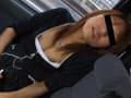 〔投稿〕美人妻の生撮りお漏らし露出を大公開！ サンプル画像 5