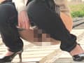 野外放尿する女たち サンプル画像 17