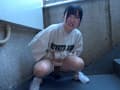 どこでもおしっこ！素人娘の大放尿30人 7 サンプル画像 3