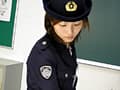 おもらし婦警の飲尿水 サンプル画像 5