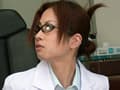 床にまき散る女医の小便 サンプル画像 6