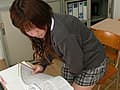 18歳少女の赤面排尿 サンプル画像 7