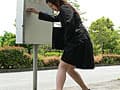 野外で晒した下半身と尿 サンプル画像 7