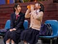 野ション女子○生連鎖開脚拘束おしっこ噴射3友達の顔におしっこぶっかける黒髪美少女 由良かな サンプル画像 1