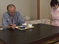 小便制裁2 「巨尻介護士とエロじじぃ」 サンプル画像 4