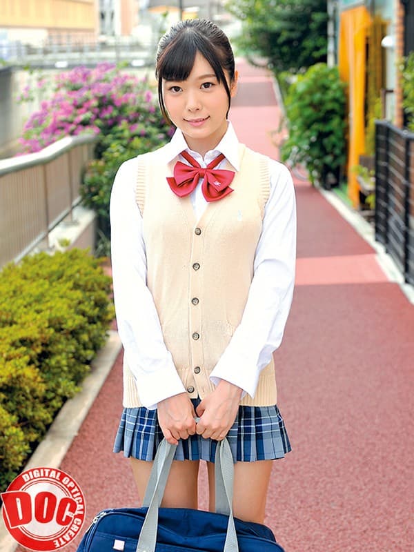 学校帰りの真面目そうな女子○生がはじめての失禁おもらし体験！？赤面しつつも垂れ流すおもらしの快感にJ○感度も急上昇！おしっこ＆ハメ潮ダダ洩れ赤面セックス！！おもらし潮合計49発！！ サンプル画像 1