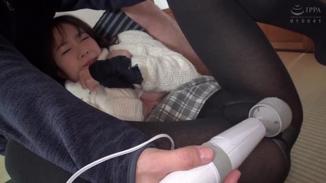 ロ●専科 帰省してきた姪っ子を●す鬼畜叔父の記録映像 まお 渡辺まお サンプル画像 12