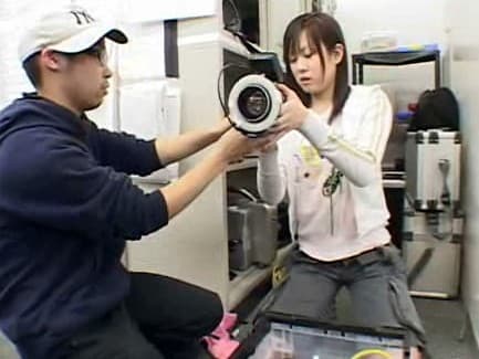 流出！ディープス女子社員総出演！会社案内ビデオ ノーカットVer サンプル画像 2
