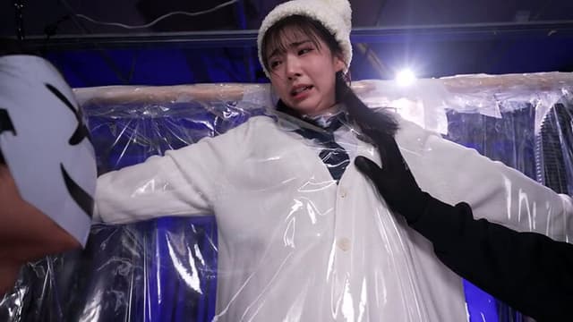 J〇闇バイト 某掲示板の高額時給に騙された少女が強力マグネットで鉄壁に拘束されて慰み者 さらにシュリンク拘束そして壁尻脱出ゲーム ～シュリンク脱出編～ サンプル画像 2