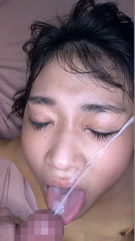 夫に内緒で他人棒SEX「実は主人の精液も飲んだことないんです」30歳すぎて初めての精飲 小便まで飲むド変態介護士妻 すずさん30歳 サンプル画像 16