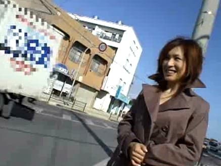 東城露出 東城えみ サンプル画像 1