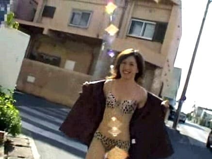 東城露出 東城えみ サンプル画像 2