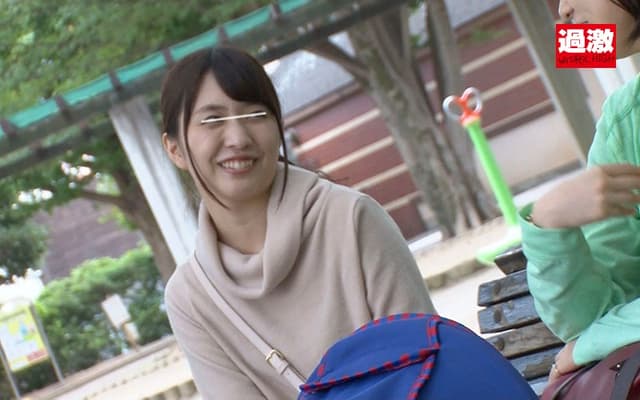産後処女を奪われ一度イッたら長時間アクメで痙攣が止まらないイキッぱなしベビーカー妻 サンプル画像 1