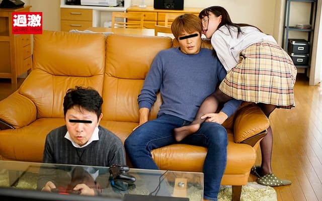 監禁媚薬漬けした少女が…その後、ハメられた快感が忘れられず自宅に親がいても逆即ハメで嬉しょんイキするチ○ポ中毒に サンプル画像 16